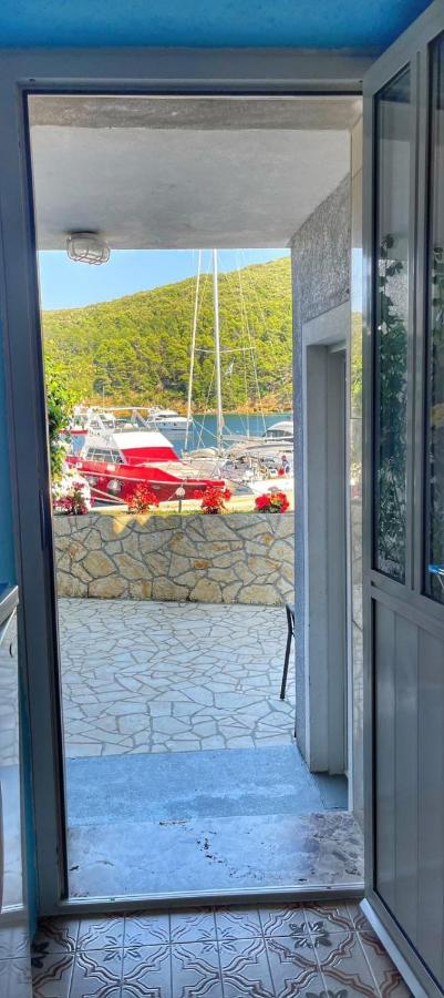 Guesthouse Porto Cres Zewnętrze zdjęcie