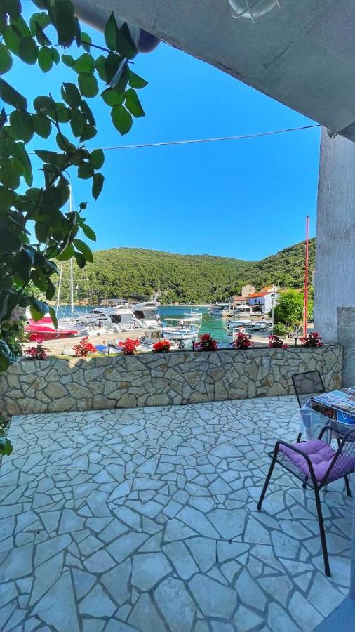 Guesthouse Porto Cres Zewnętrze zdjęcie