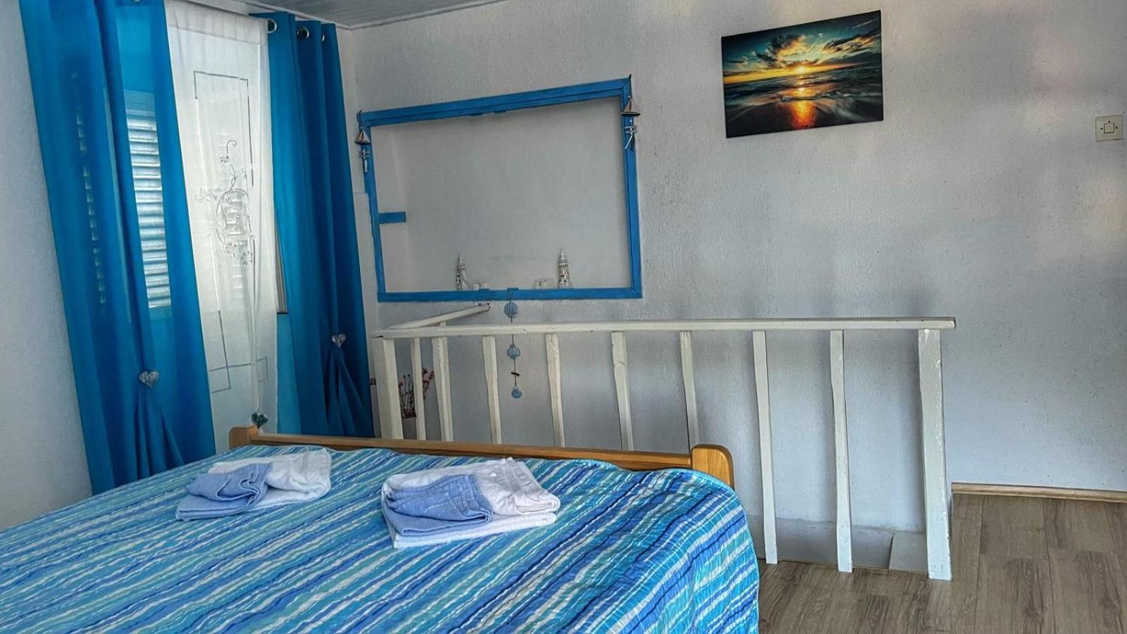 Guesthouse Porto Cres Zewnętrze zdjęcie