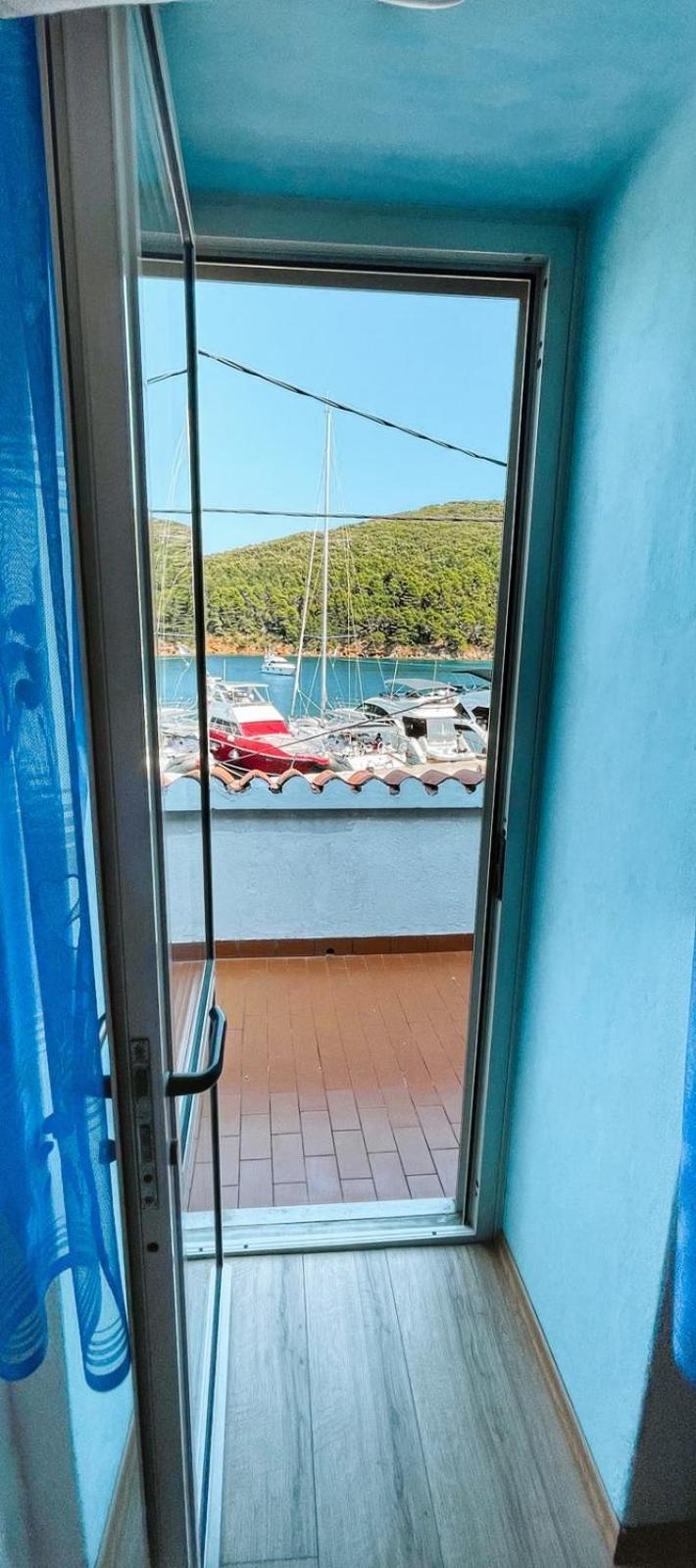 Guesthouse Porto Cres Zewnętrze zdjęcie